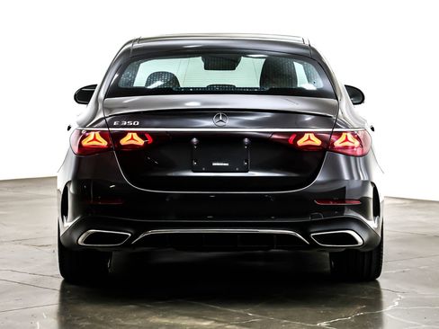 Used 2025 Mercedes-Benz E 350 Sedan image 4