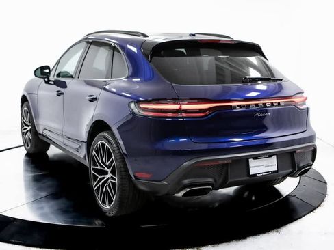 Certified 2025 Porsche Macan image 3