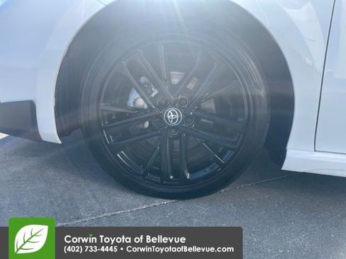 Used 2025 Toyota Camry SE image 27