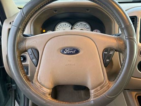 Used 2005 Ford Escape XLT FWD image 13
