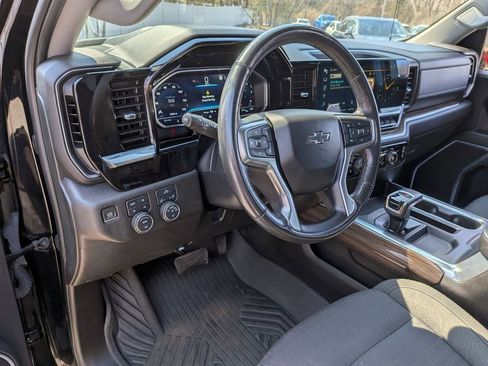 Used 2022 Chevrolet Silverado 1500 RST image 9