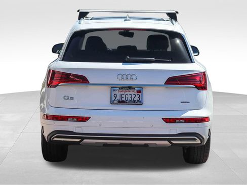 Certified 2023 Audi Q5 Premium w/ Convenience Package AWD/4WD image 7