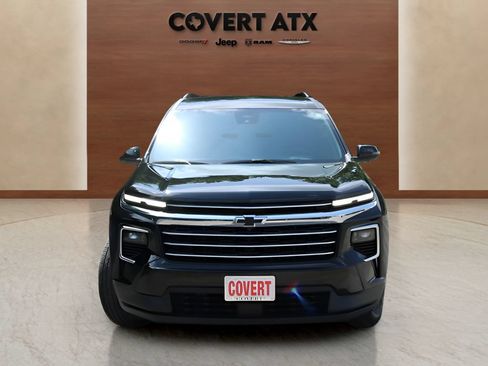 Used 2026 Chevrolet Traverse LT w/ Driver Confidence Package FWD image 8