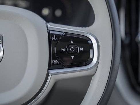 New 2026 Volvo XC60 B5 Ultra w/ Protection Package Premier image 27