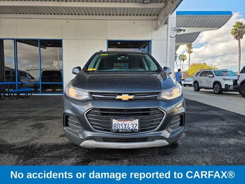 Used 2019 Chevrolet Trax LT FWD image 2
