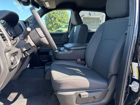 New 2025 RAM 2500 Tradesman image 25