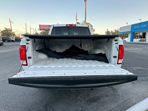 Used 2021 RAM 1500 Classic SLT image 24