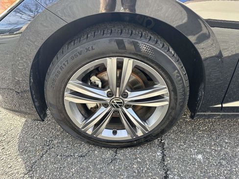 Used 2024 Volkswagen Jetta SE image 6