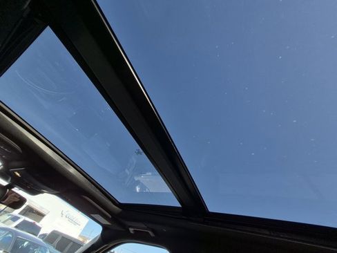 Used 2022 Ford Expedition Max Limited image 22