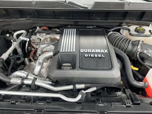 Used 2025 Chevrolet Silverado 1500 LTZ w/ LTZ Premium Package image 28