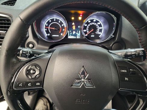 Used 2021 Mitsubishi Outlander Sport ES image 8