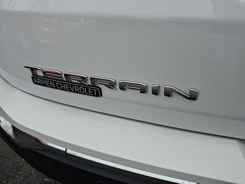 Certified 2022 GMC Terrain SLT image 32