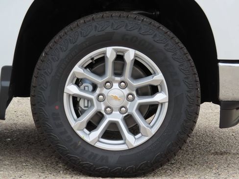 New 2026 Chevrolet Silverado 1500 LT AWD/4WD image 17
