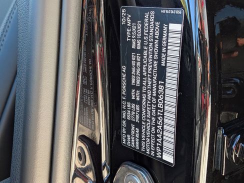 New 2026 Porsche Macan image 30