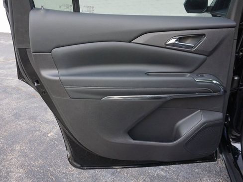 New 2026 Chevrolet Traverse LT w/ Driver Confidence Package image 24