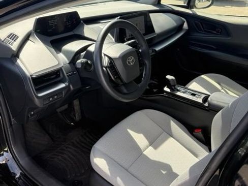 Certified 2023 Toyota Prius LE FWD image 12