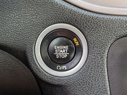 Used 2023 Dodge Charger SXT image 20