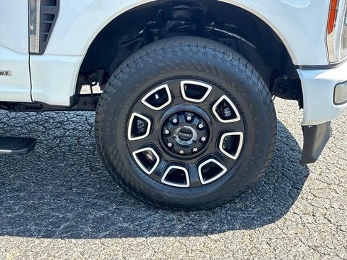 Used 2023 Ford F250 Platinum AWD/4WD image 10