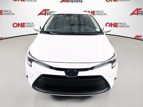 Certified 2024 Toyota Corolla LE image 2