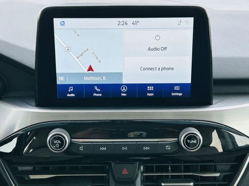 Used 2021 Ford Escape Titanium image 22