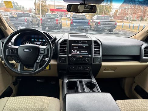 Used 2015 Ford F150 XLT w/ Equipment Group 302A Luxury image 20