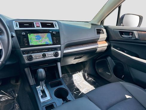 Used 2016 Subaru Outback 2.5i Limited AWD/4WD image 25