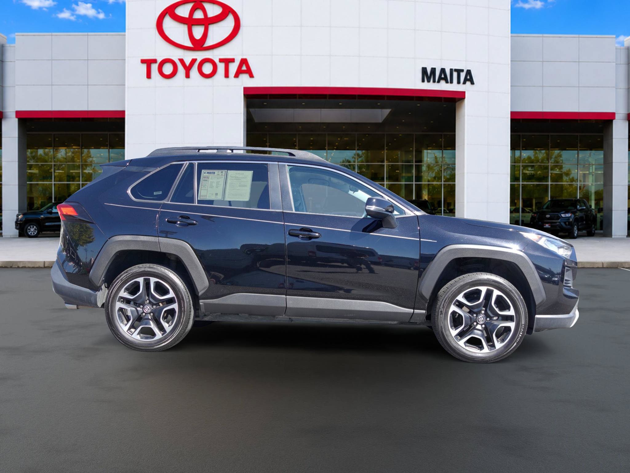 Used 2019 Toyota RAV4 Adventure AWD/4WD image 2