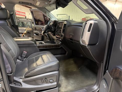 Used 2016 GMC Sierra 1500 Denali w/ Enhanced Driver Alert Package AWD/4WD image 37