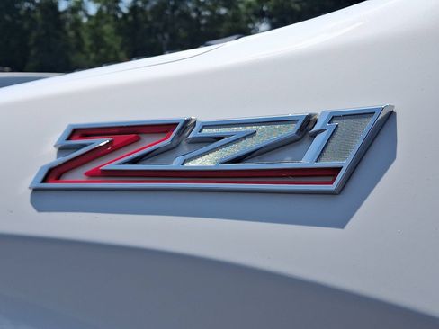 Used 2019 Chevrolet Silverado 1500 LTZ w/ LTZ Premium Package AWD/4WD image 29