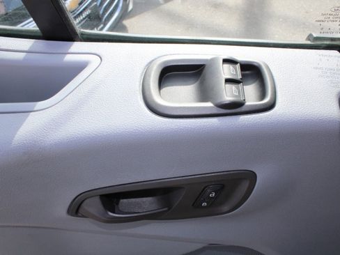 Used 2017 Ford Transit 150 XLT image 17