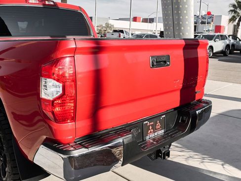 Used 2019 Toyota Tundra SR5 w/ SR5 Upgrade Package AWD/4WD image 9