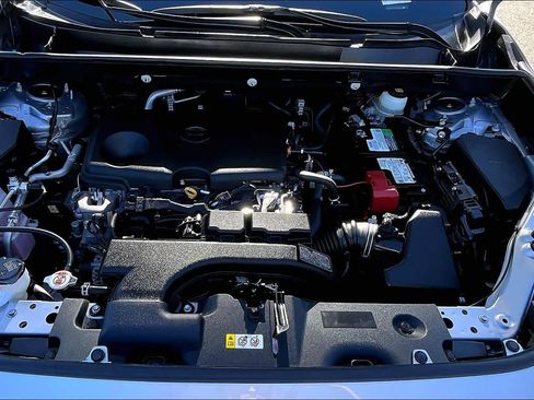 Used 2020 Toyota RAV4 XLE Premium image 31