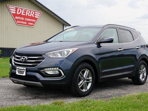 Used 2018 Hyundai Santa Fe Sport AWD/4WD image 2