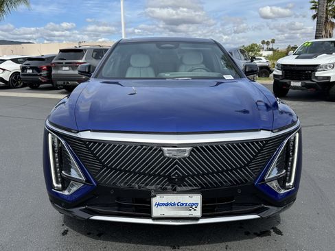 Used 2024 Cadillac Lyriq Luxury image 3