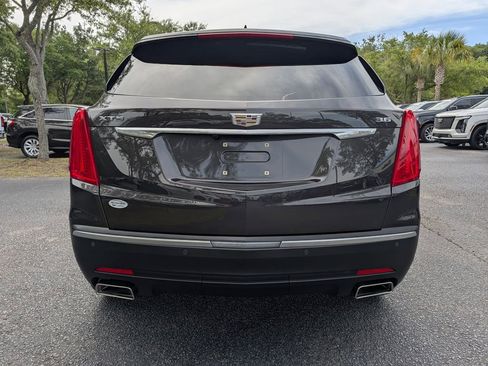 Used 2018 Cadillac XT5 Premium Luxury FWD image 4