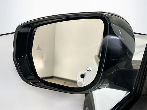 Used 2023 Jeep Grand Cherokee L Laredo image 16