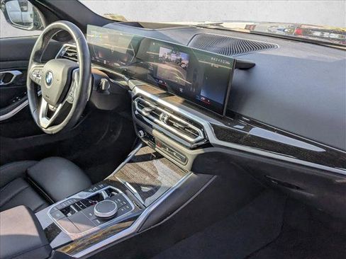 Used 2023 BMW 330i Sedan w/ Premium Package image 24