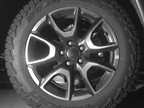 Used 2025 Jeep Compass Trailhawk image 15