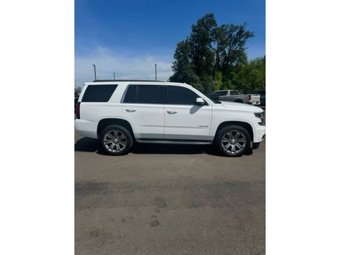 Used 2017 Chevrolet Tahoe LS w/ Enhanced Driver Alert Package RWD image 8
