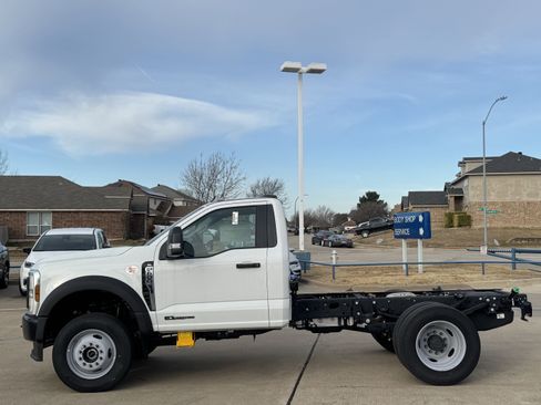 New 2025 Ford F600 4x4 Regular Cab Super Duty image 4