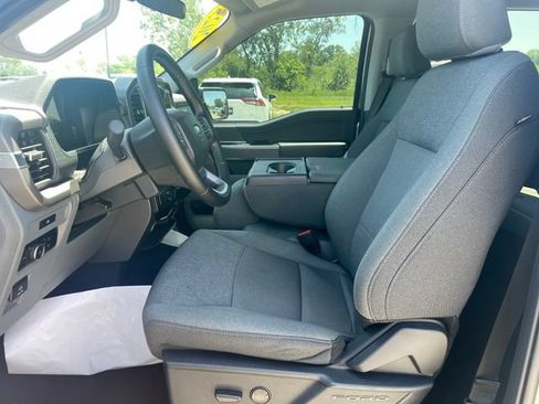 Used 2025 Ford F150 XLT w/ Equipment Group 301A Standard AWD/4WD image 19