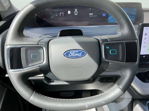 Used 2025 Ford Expedition Max Active RWD image 35