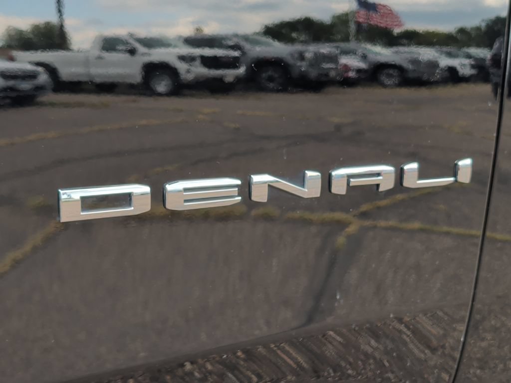 Used 2023 GMC Yukon Denali AWD/4WD image 42