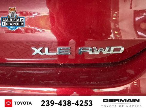 Used 2022 Toyota Highlander XLE AWD/4WD image 8