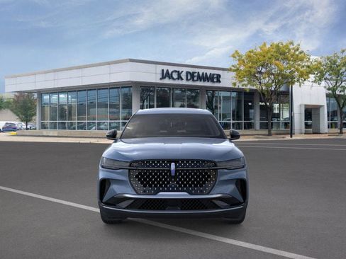 Used 2026 Lincoln Nautilus Premier w/ Equipment Group 102A image 6