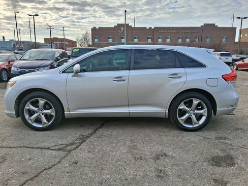 Used 2012 Toyota Venza XLE image 5