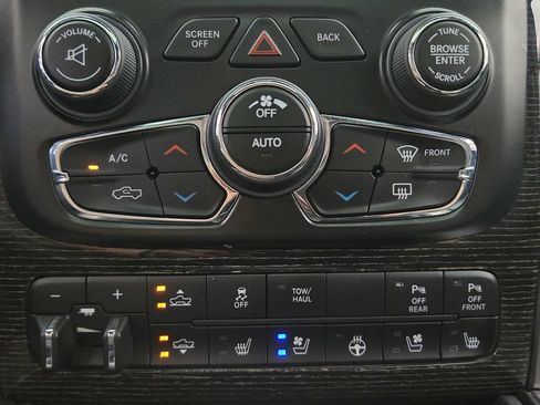 Used 2017 RAM 1500 Limited AWD/4WD image 21
