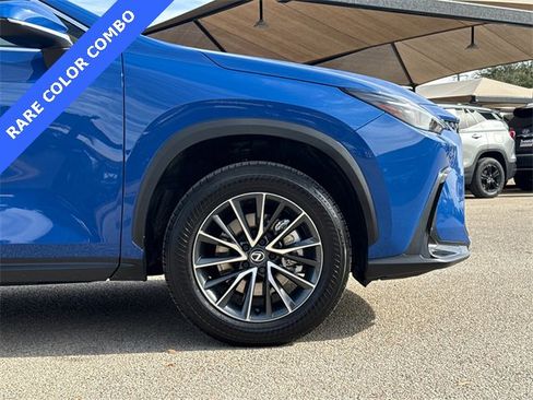 Used 2025 Lexus NX 250 FWD w/ Premium Package image 5
