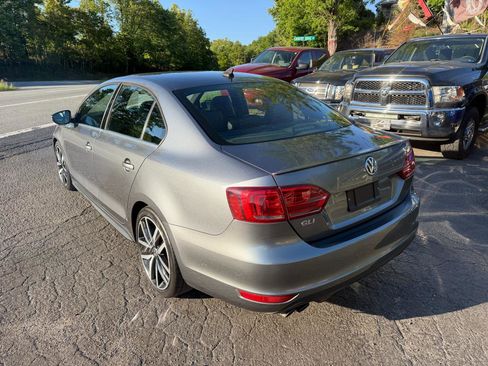 Used 2014 Volkswagen Jetta GLI FWD image 5