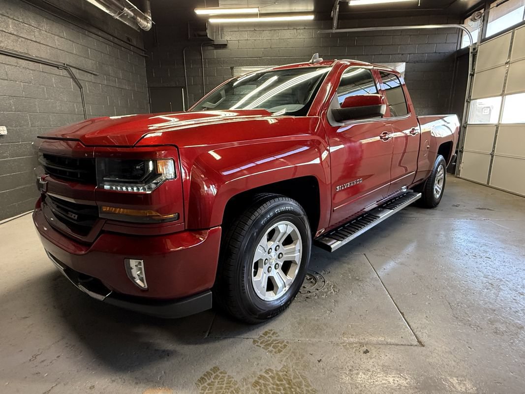 Used 2018 Chevrolet Silverado 1500 LT w/ All Star Edition AWD/4WD image 1